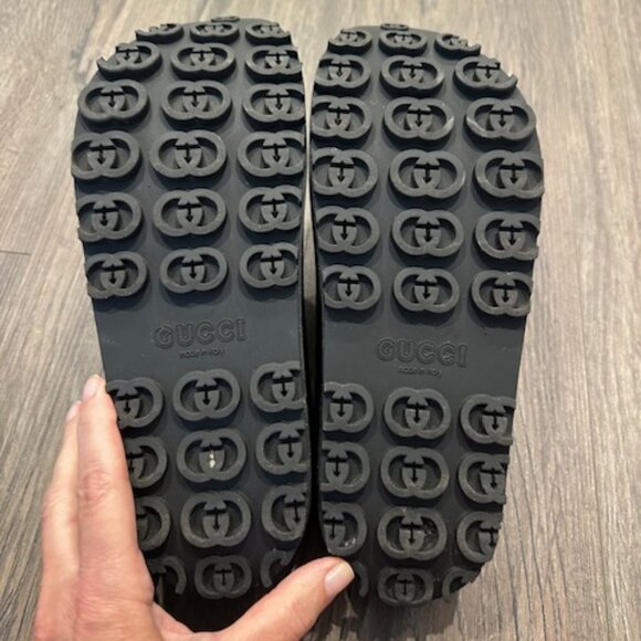 Gucci Soft rubber interlocking G platform slide sandals - Picture 6 of 7